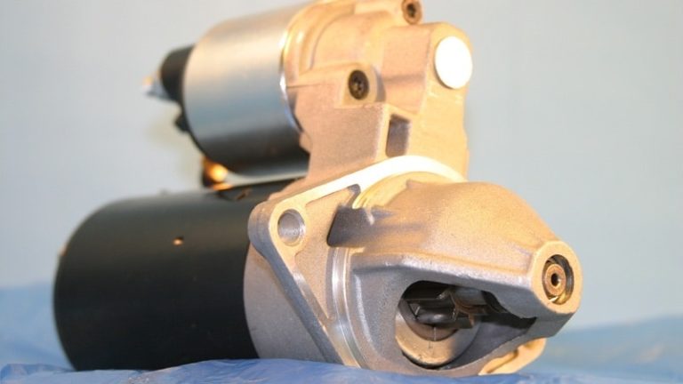 Стартер щелкает, но не крутит причины и их устранение