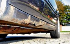 Как защитить пороги автомобиля от коррозии?